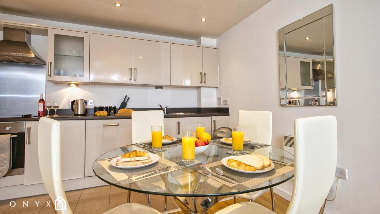 Onyx Bullring Stunning Large Spacious City Centre Apartment เบอร์มิงแฮม ภายนอก รูปภาพ